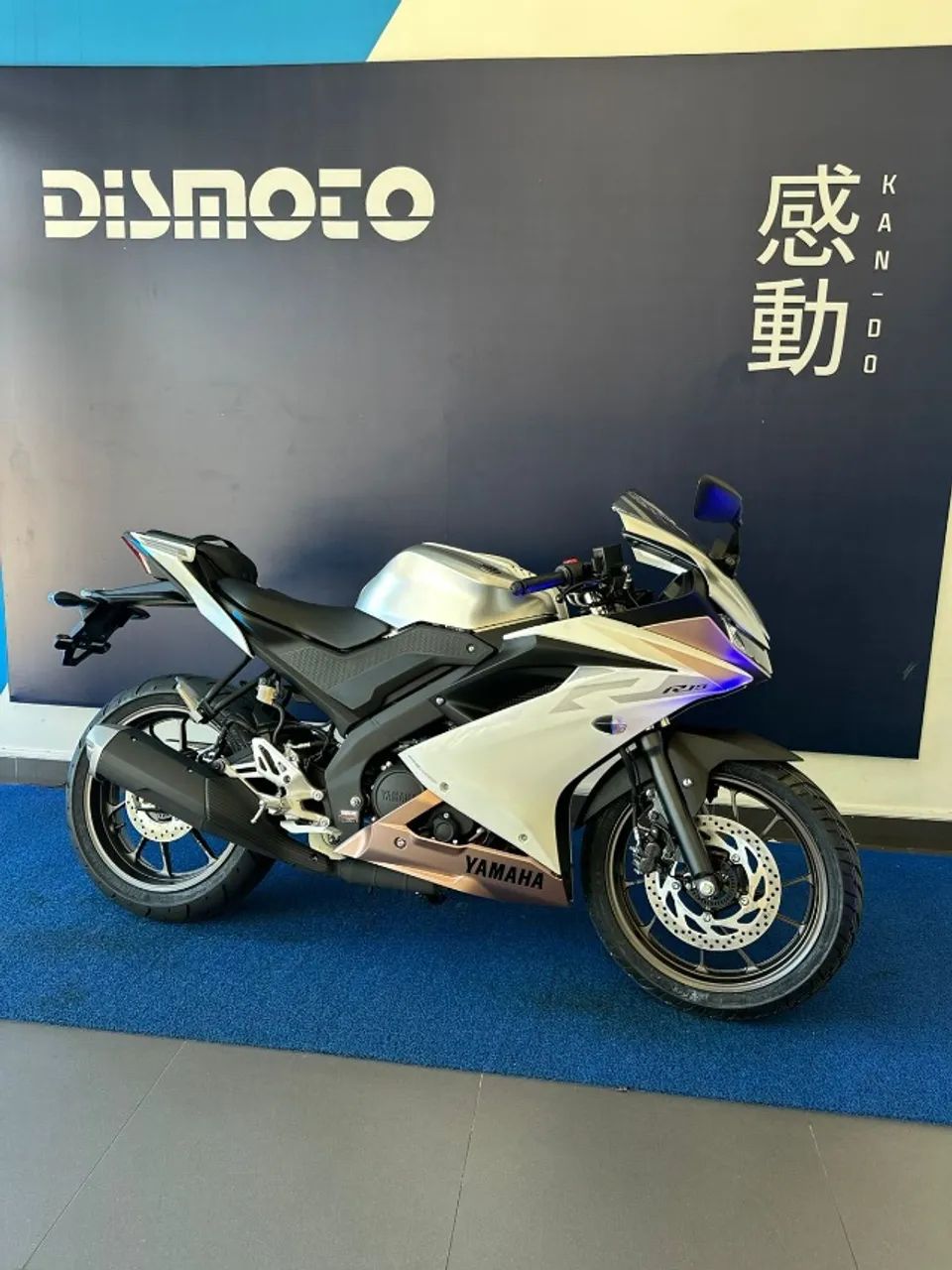 R15 ABS - Foto 2