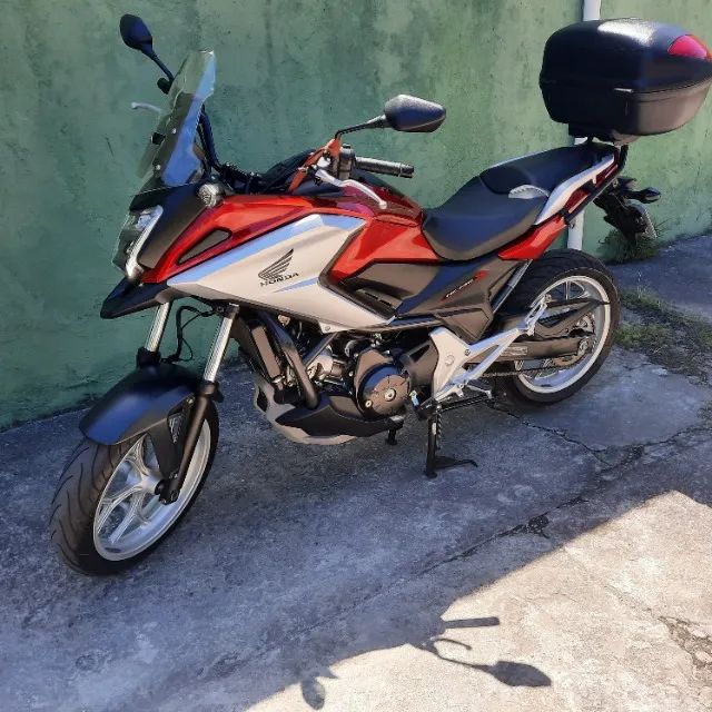 Novíssima NC 750 ano 2018