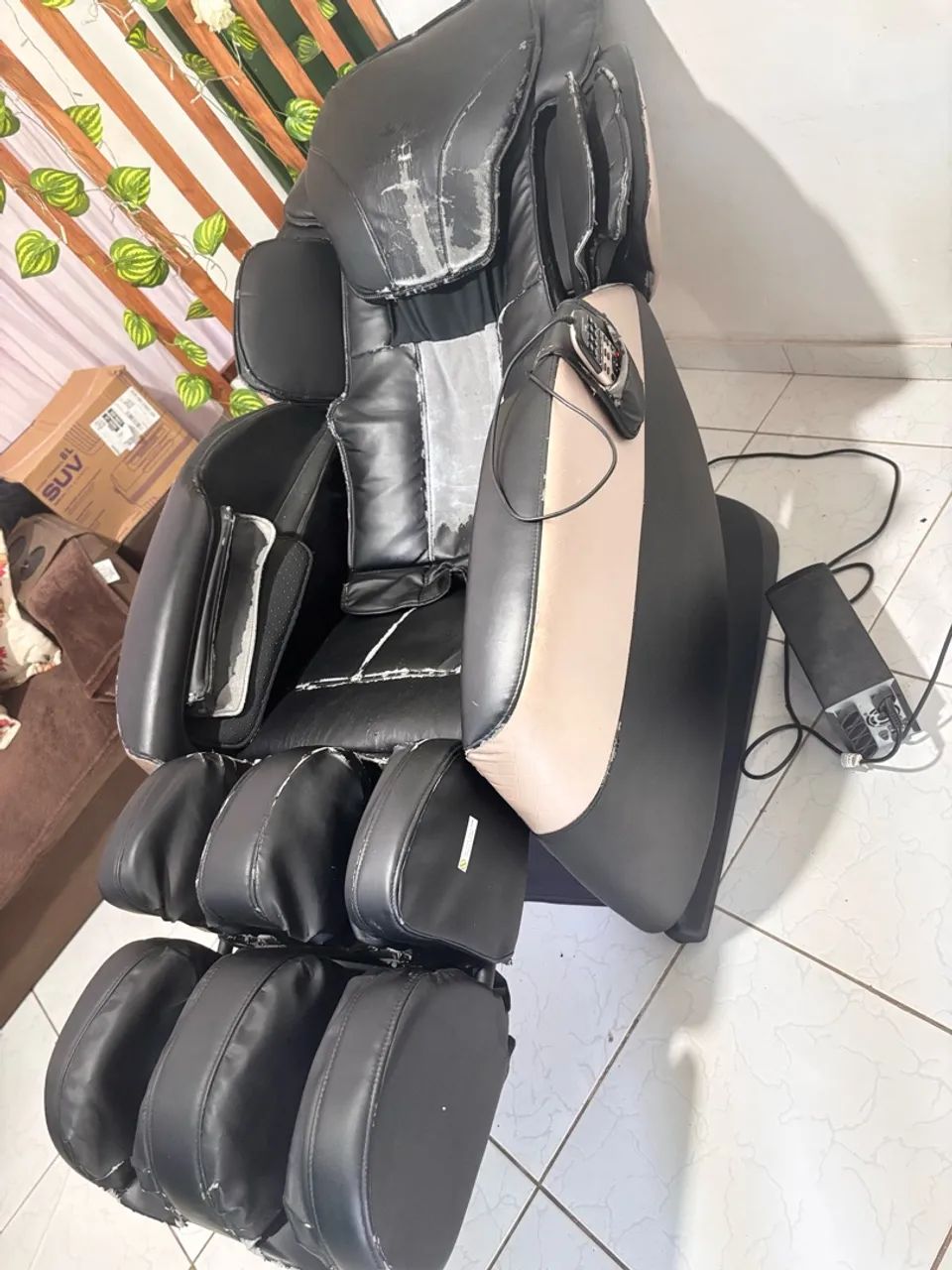 Poltrona de massagem com algumas avarias  - Foto 5