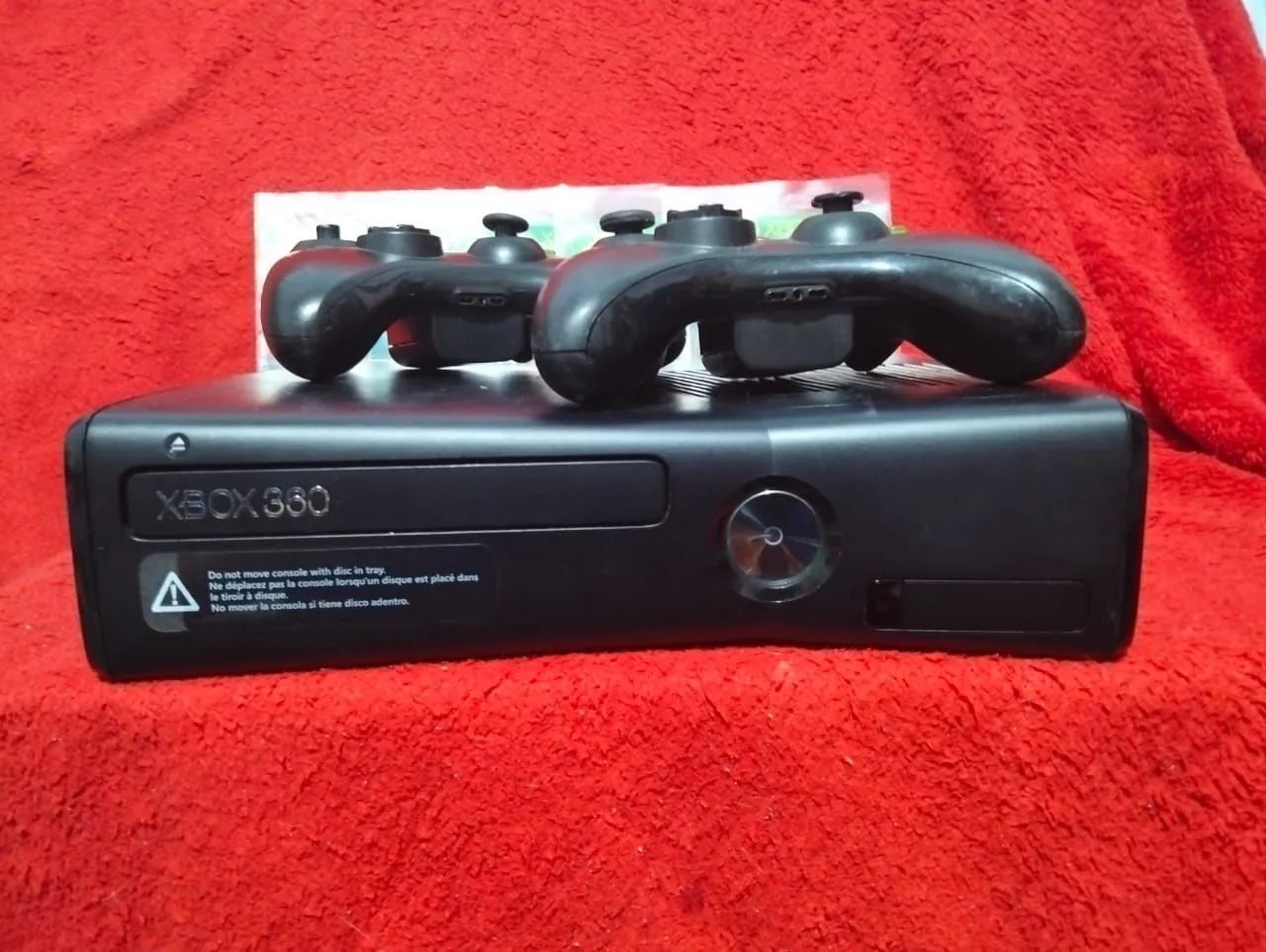 Vendo Xbox 360 funcionando perfeitamente  - Foto 4
