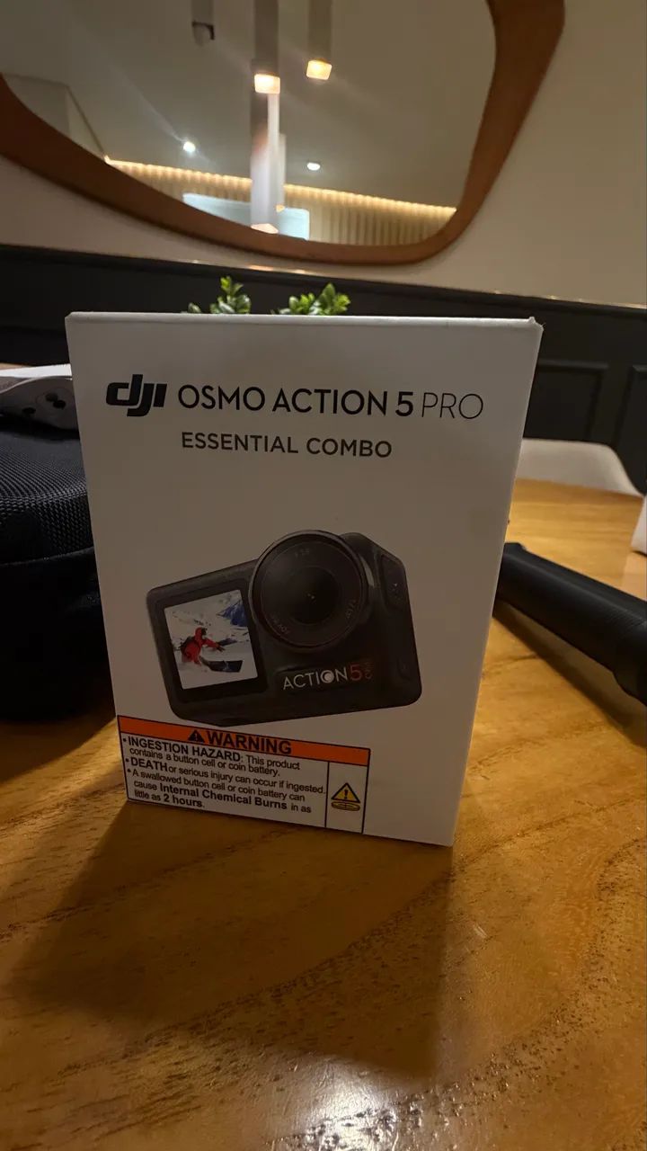 DJI Osmo Action 5 Pro com 2 baterias extras e todos os acessórios 