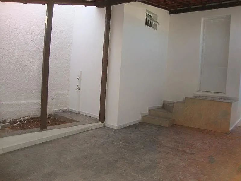 EXCELENTE CASA DE 02 QUARTOS NO MILIONARIOS - Foto 2