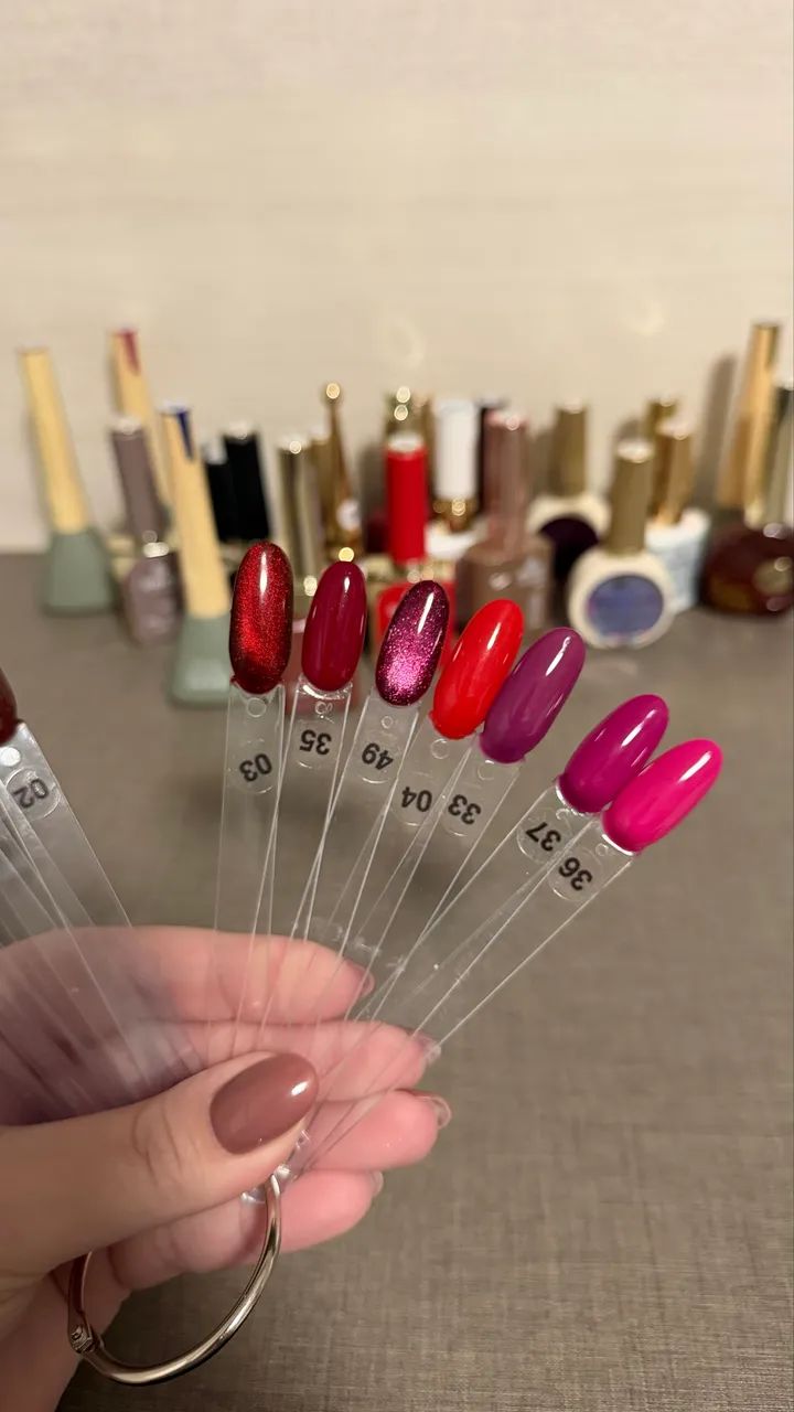 Esmaltes em gel variados 