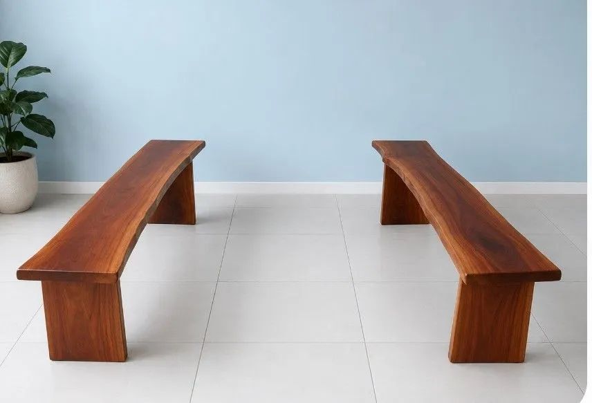 Mesa com dois bancos de madeira maciça - Foto 2