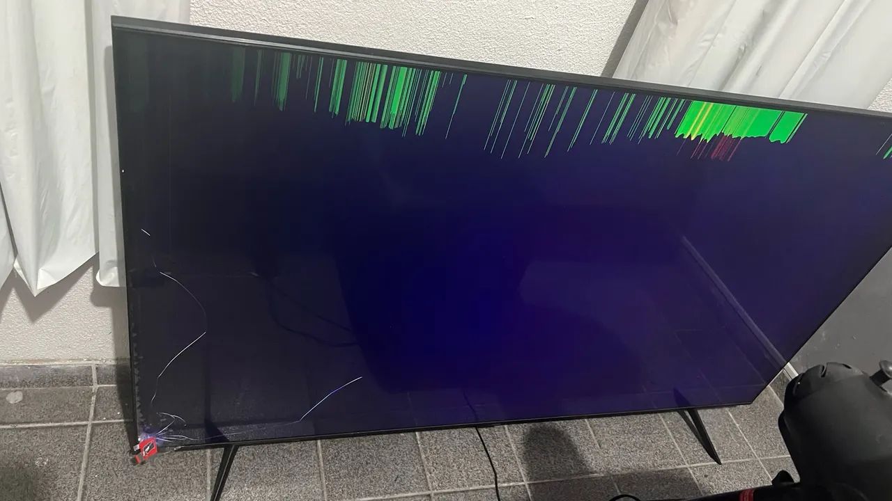 Tv Samsung 65 com defeito  - Foto 2