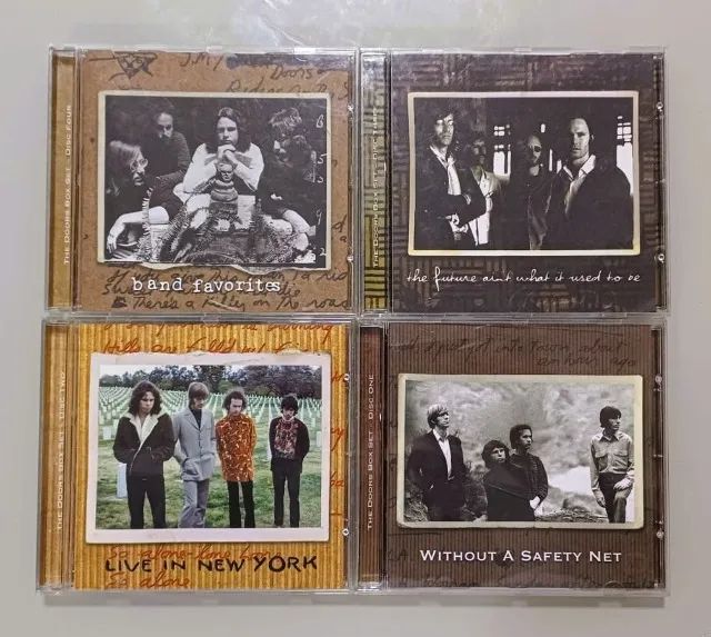 Box Set The Doors (4 Cds E Livro Ilustrado) Importado - Foto 2