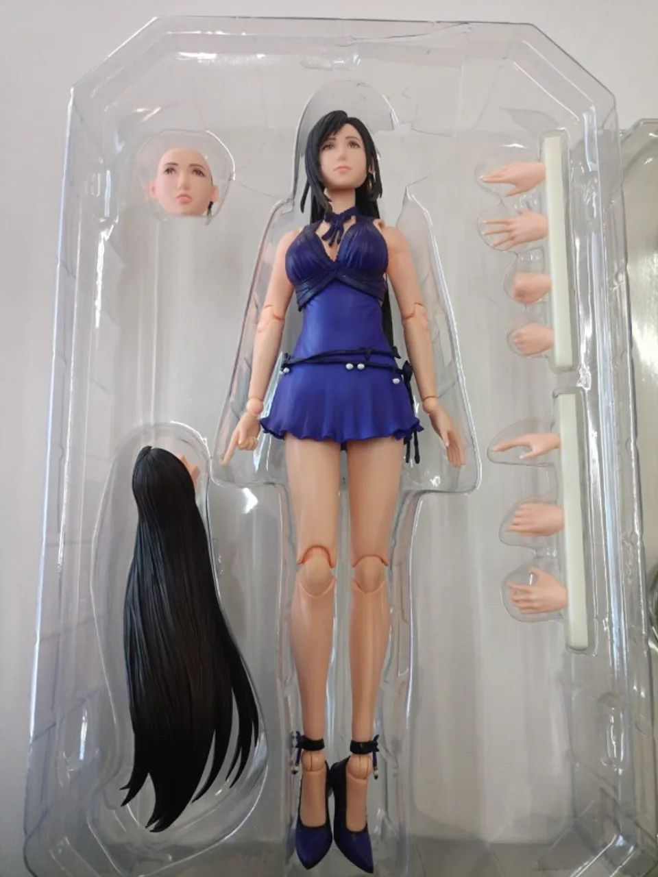 ACTION FIGURE Tifa Lockhart Dress Version - Foto 3