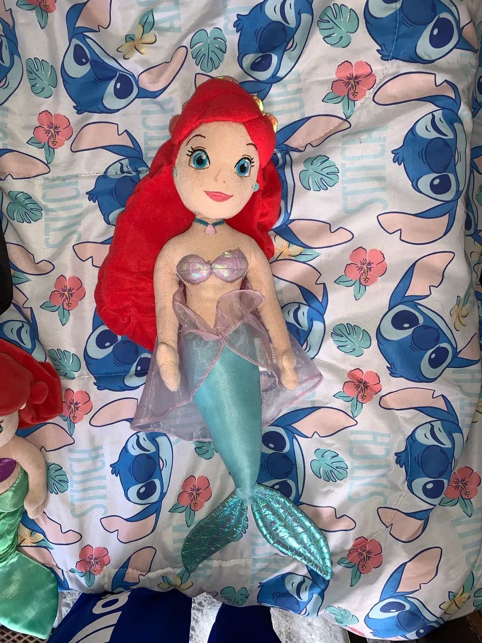 Boneca pelúcia Disney Ariel 