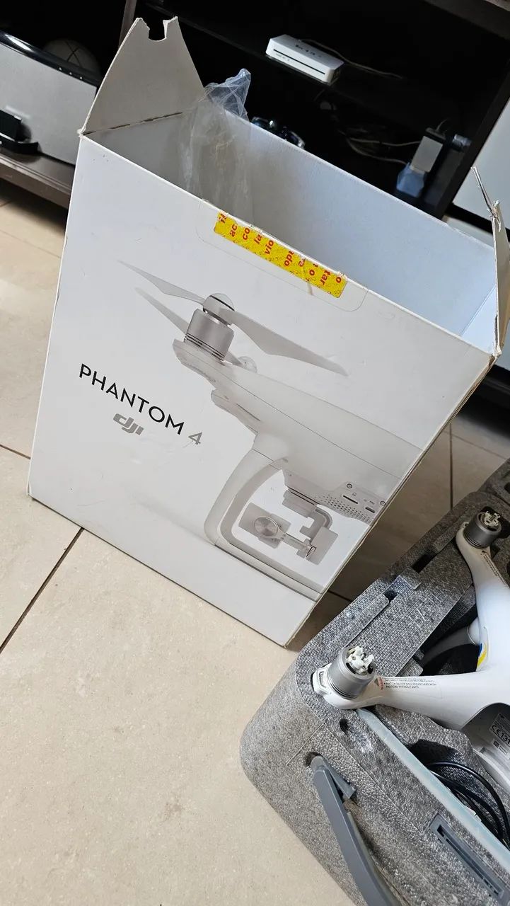 Drone Dji Phantom 4 - Foto 5
