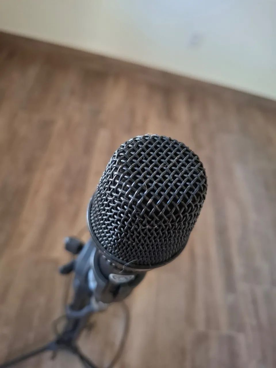 Microfone P3S AKG + Pedestal + Cabo - Foto 3