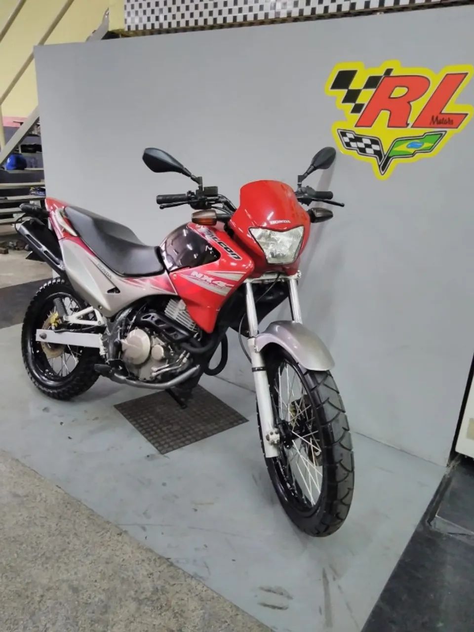 NX-4 FALCON 400 2008  - Foto 4