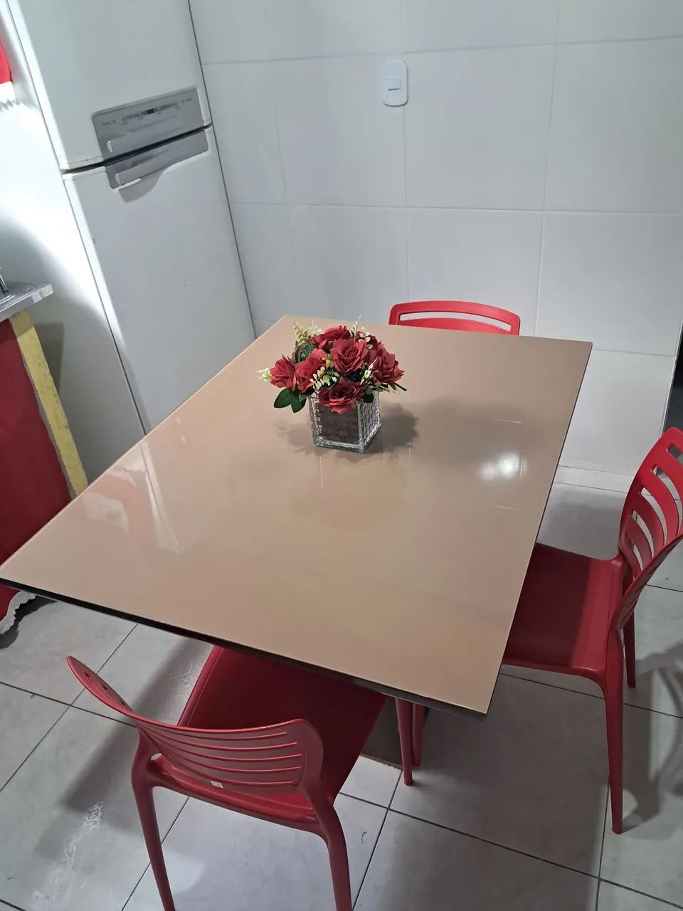 Mesa de jantar (Sem cadeiras)