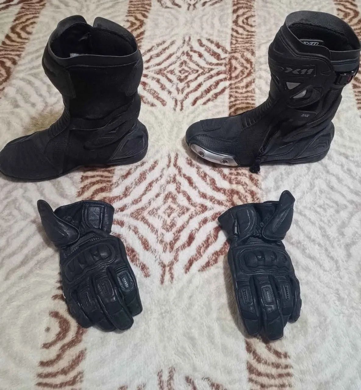 Conjunto macacão 2 peças x11 com bota e luva - Foto 3