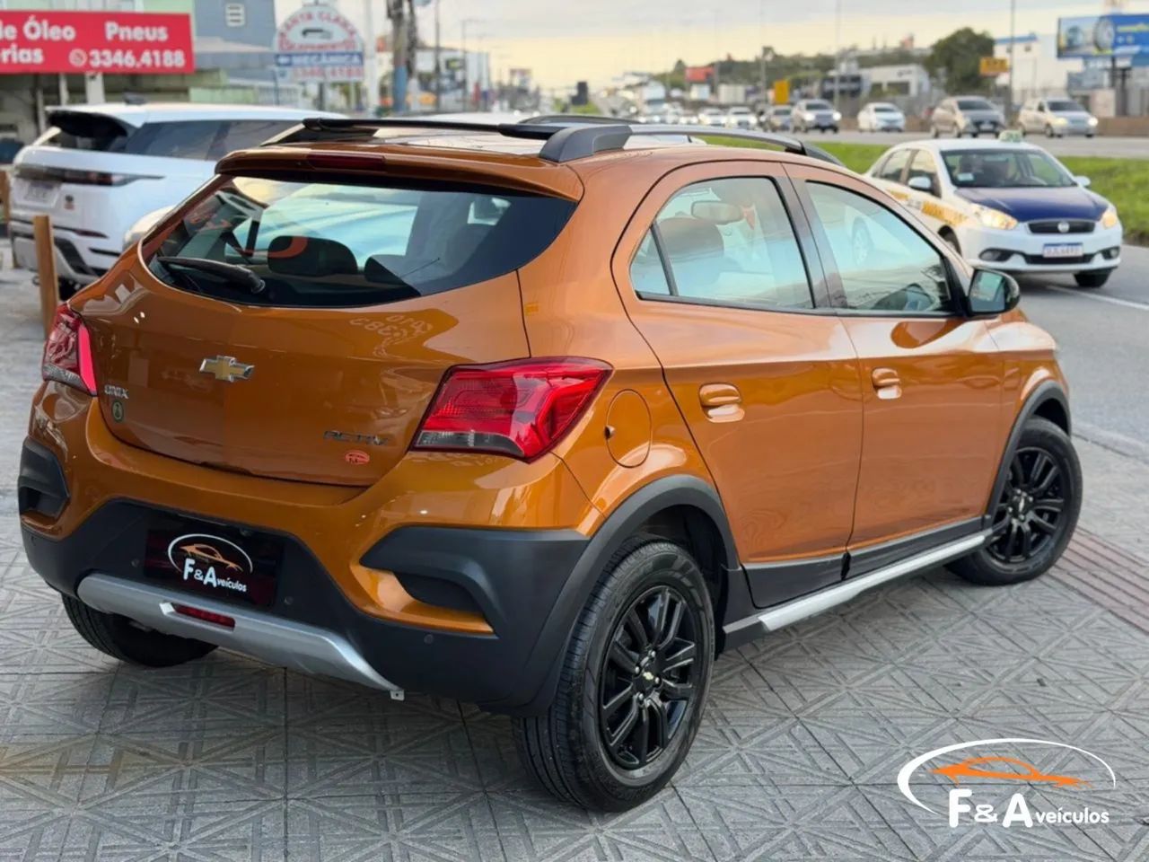 Chevrolet Onix Activ 1.4 8V Flex Aut. 4P 2019 - Foto 4