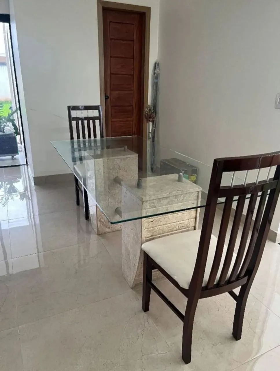 Base de mármore de mesa + Tampo (NÃO INCLUI CADEIRAS) de vidro