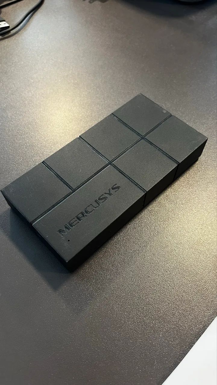 Switch Hub Mercusys 8 portas 10/100/1000