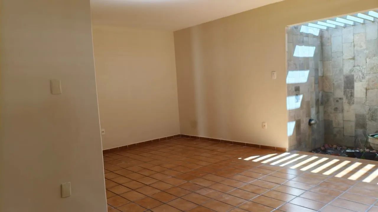 Excelente casa Nos Bancários  - Foto 5