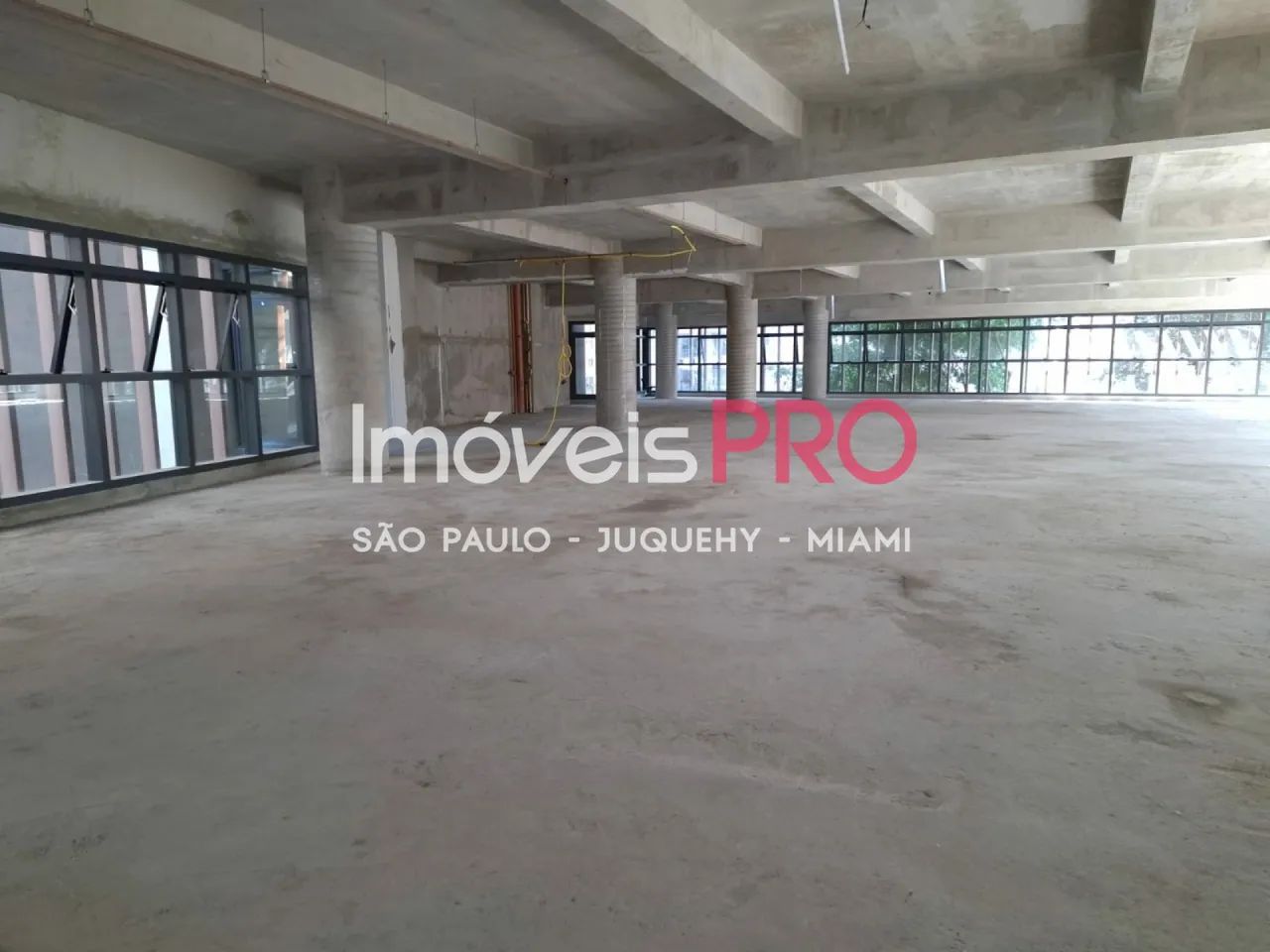 Prédio comercial de 2 andares - Foto 2