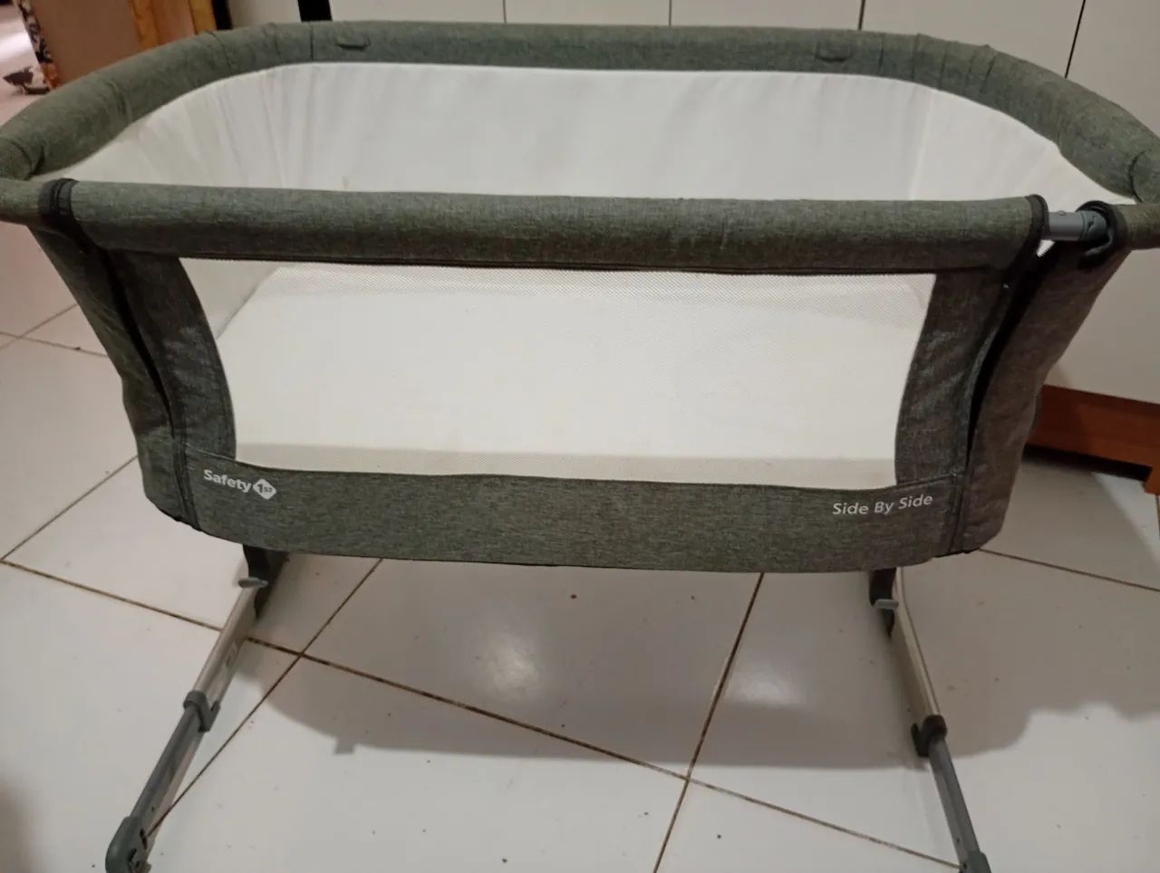 Vendo berço que acopla na cama.