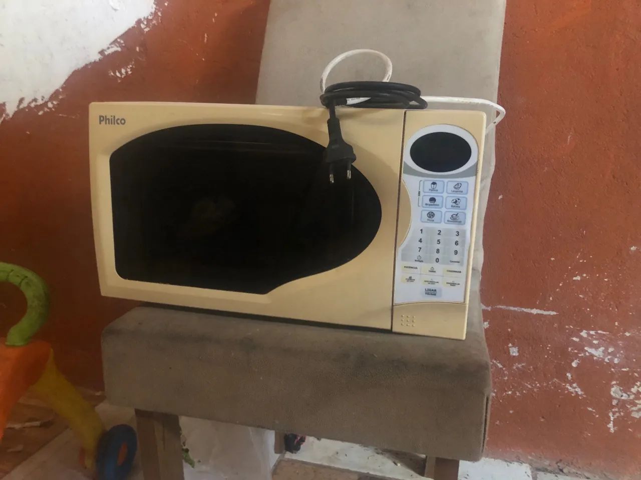 Microondas com defeito 