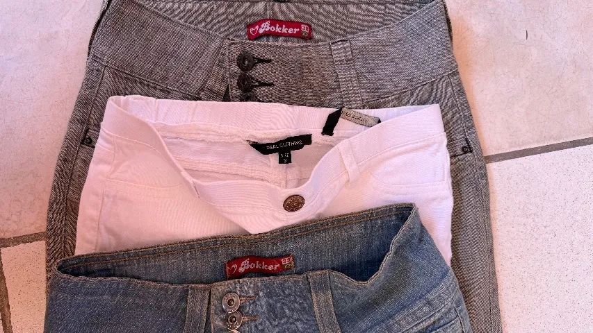 Kit 3 calças jeans diversas - Foto 3