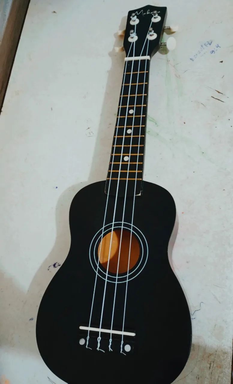 Ukulele soprano preto
