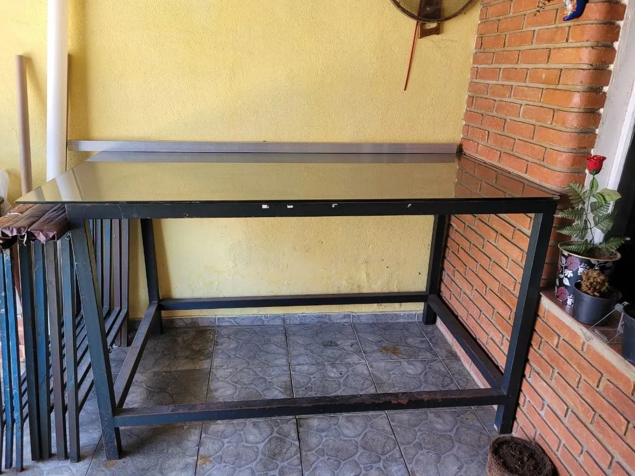 Mesa de aço com tampo de blindex  - Foto 2