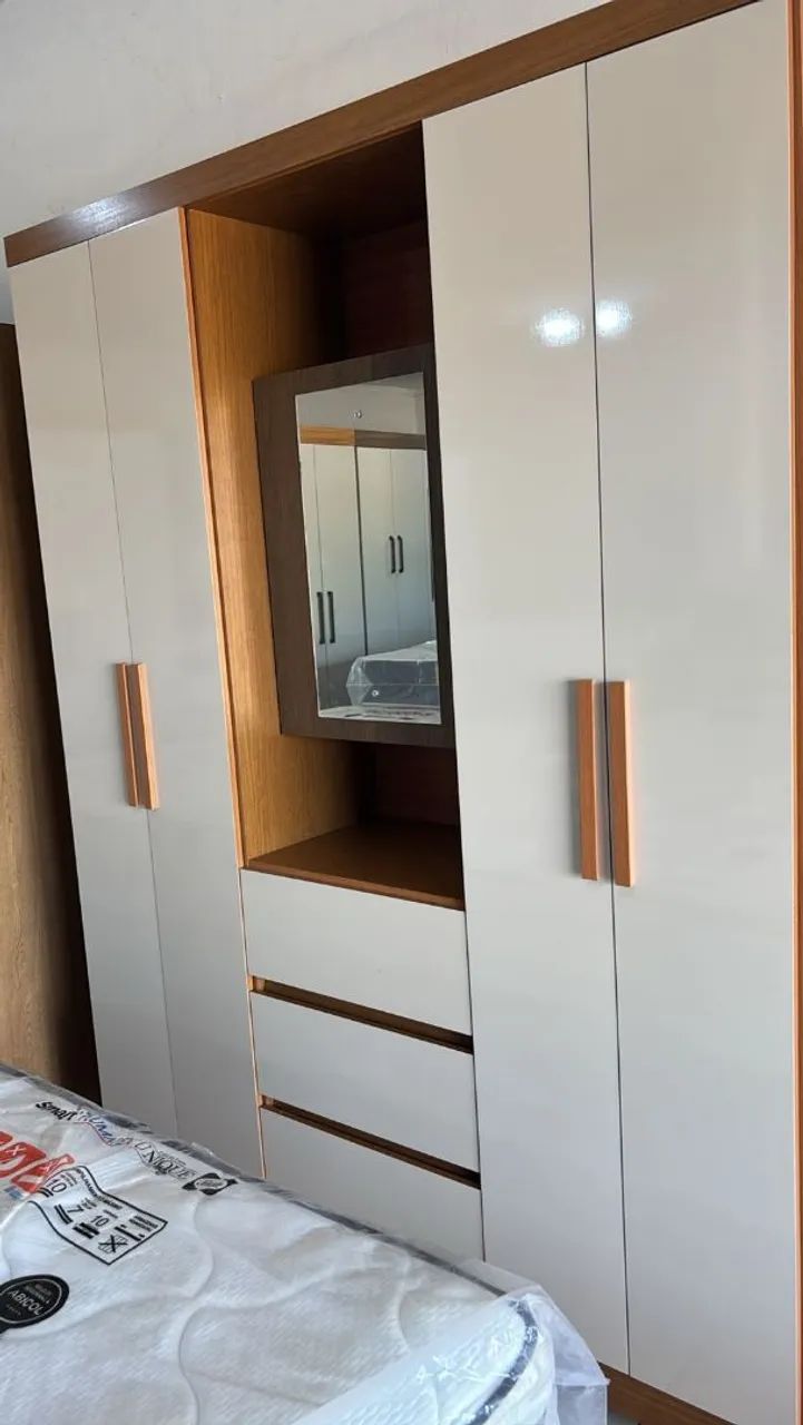Guarda roupa novo de casal 