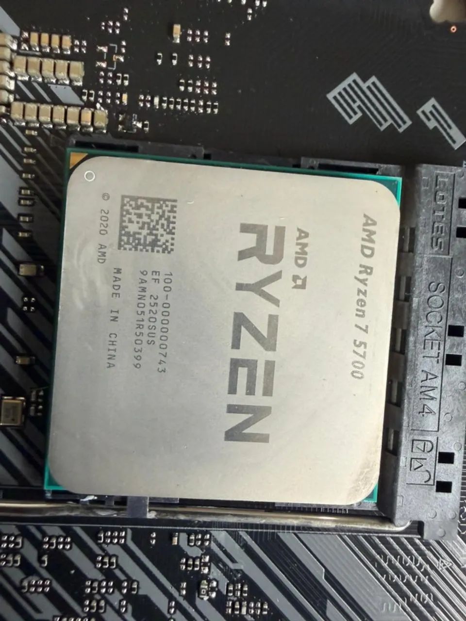 Processador Ryzen 7 5700 - com caixa - Foto 4