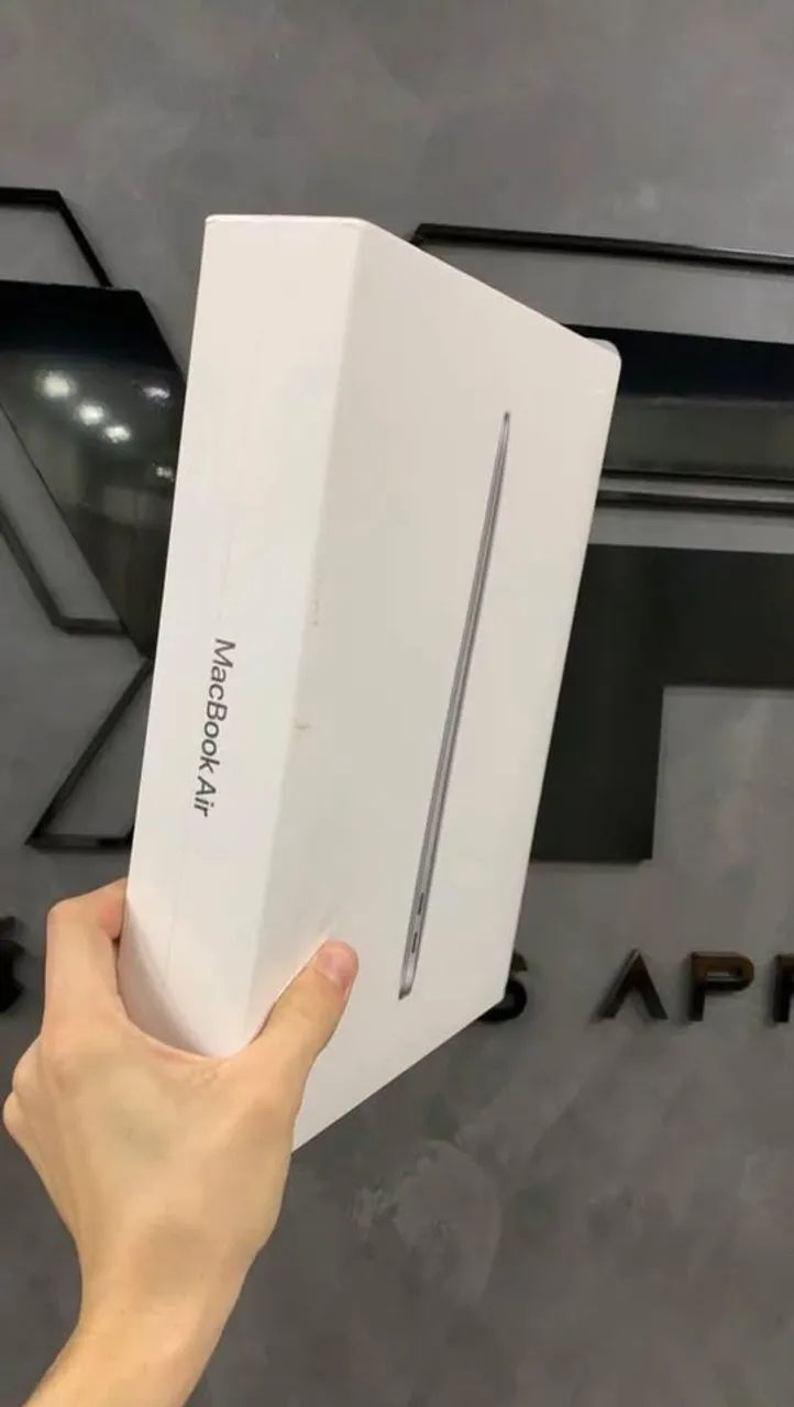 MACBOOK AIR M2 13 POLEGADAS 16GB RAM/256GB MIDNIGHT NOVO NA CAIXA