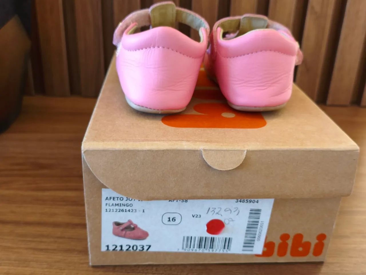 Sapato infantil da marca Bibi