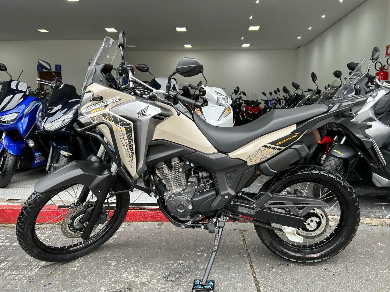 Honda Sahara Adventure Ano 2025 - Foto 5