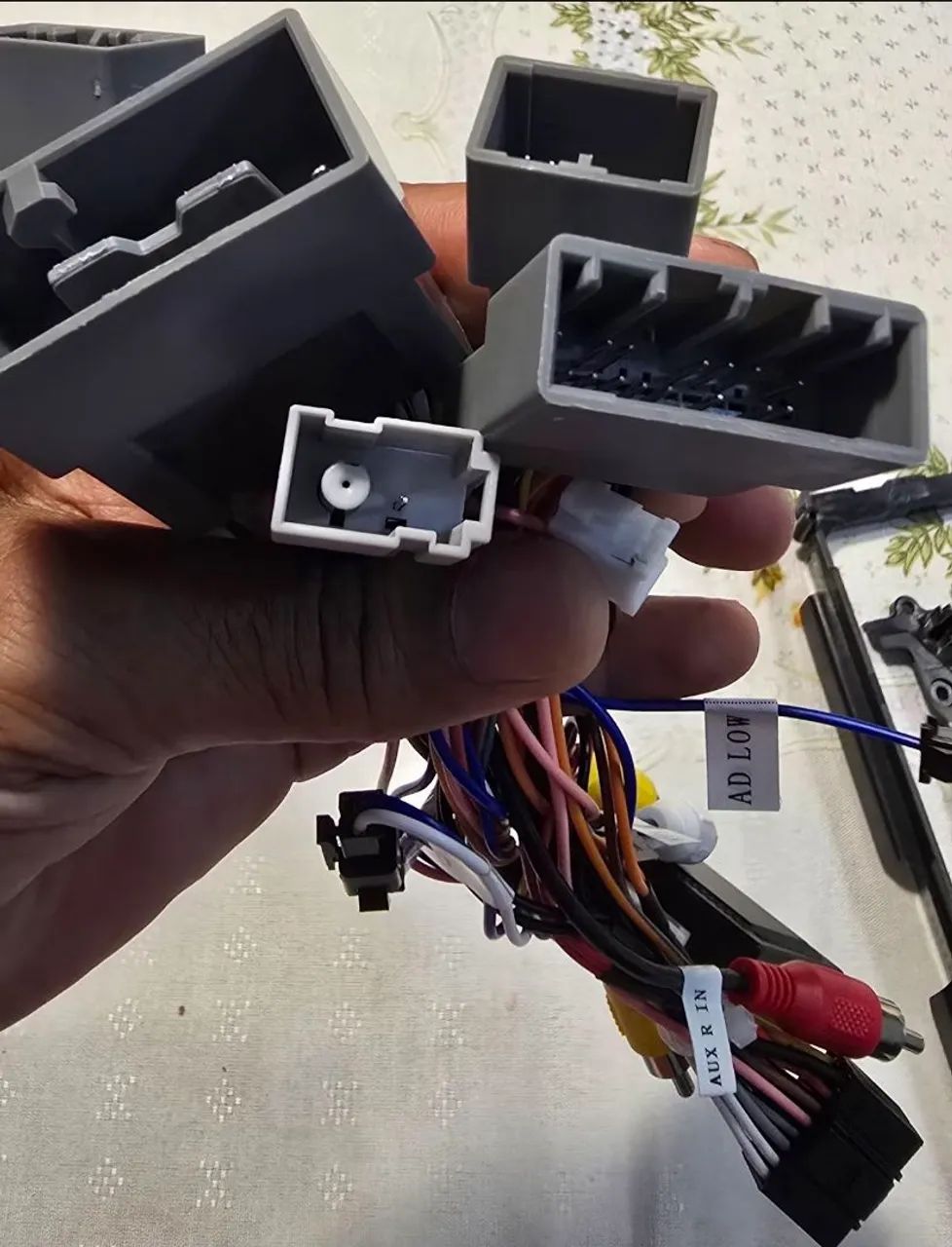 Kit chicote e moldura para multmidia android 9 polegadas hrv 2016 a 2018 - Foto 2