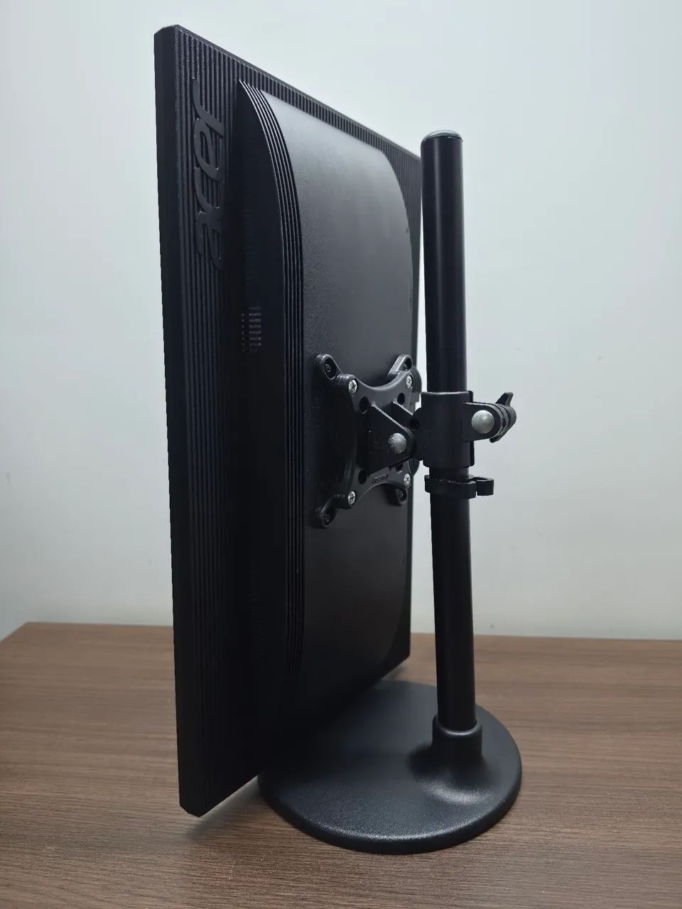 Monitor Widescreen de 20 Polegadas com base ( 3 meses de garantia ...