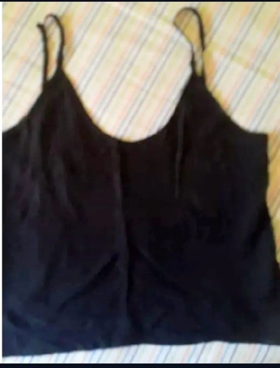 BLUSA EM VISCOSE PRETA