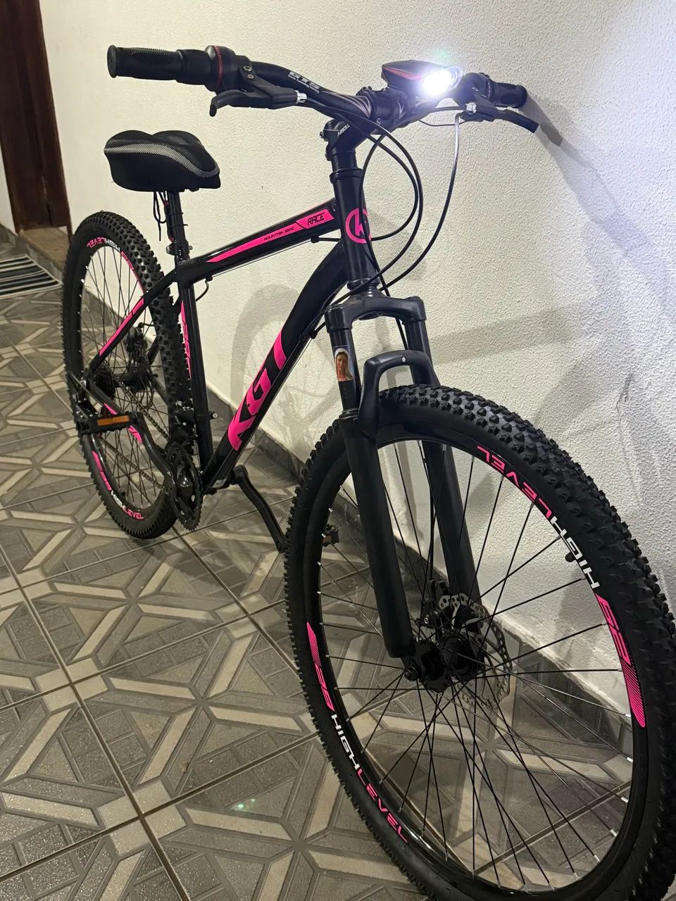 Vendo bicicleta nova Aro 29