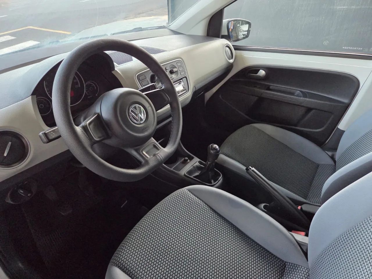 Volkswagen up! move 1.0 Total Flex 12V 5p, foto 11 de 13