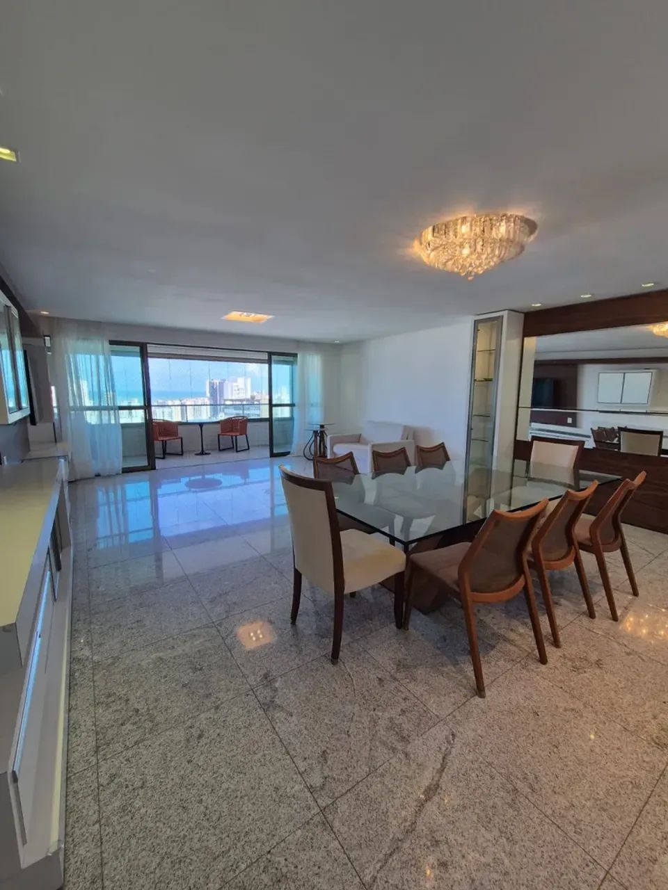 174m² COM 5 SUÍTES, 3 VAGAS E ANDAR ALTO - Foto 4