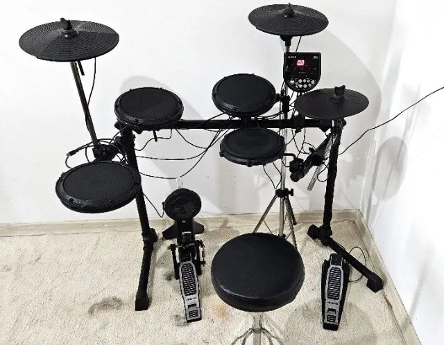 Bateria Eletrônica Alesis DM6