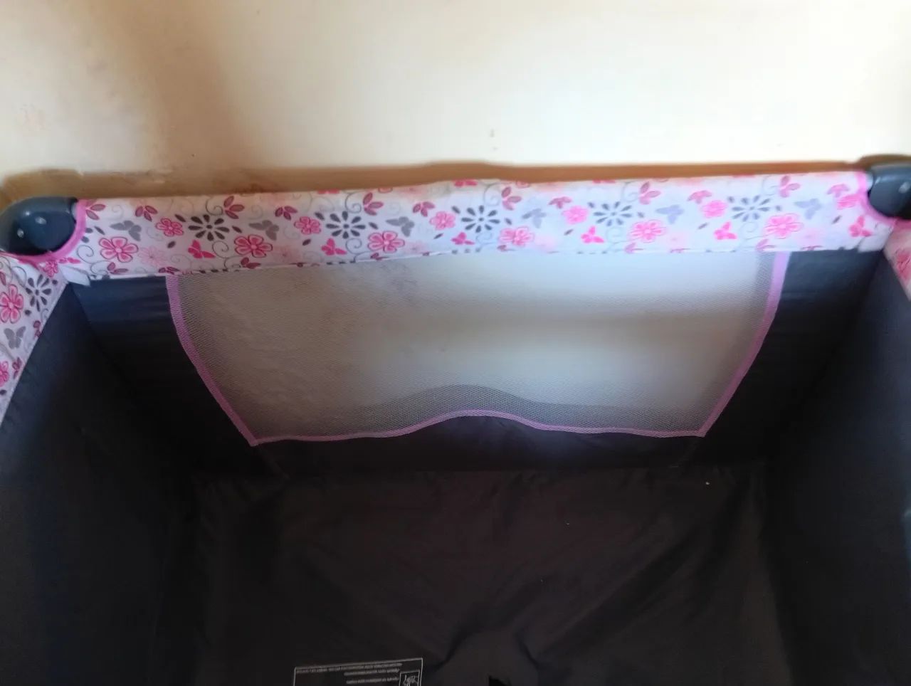 Berço cercadinho plus flores rosa  - Foto 2