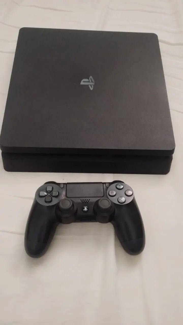 PS4 SLIM 1TB
