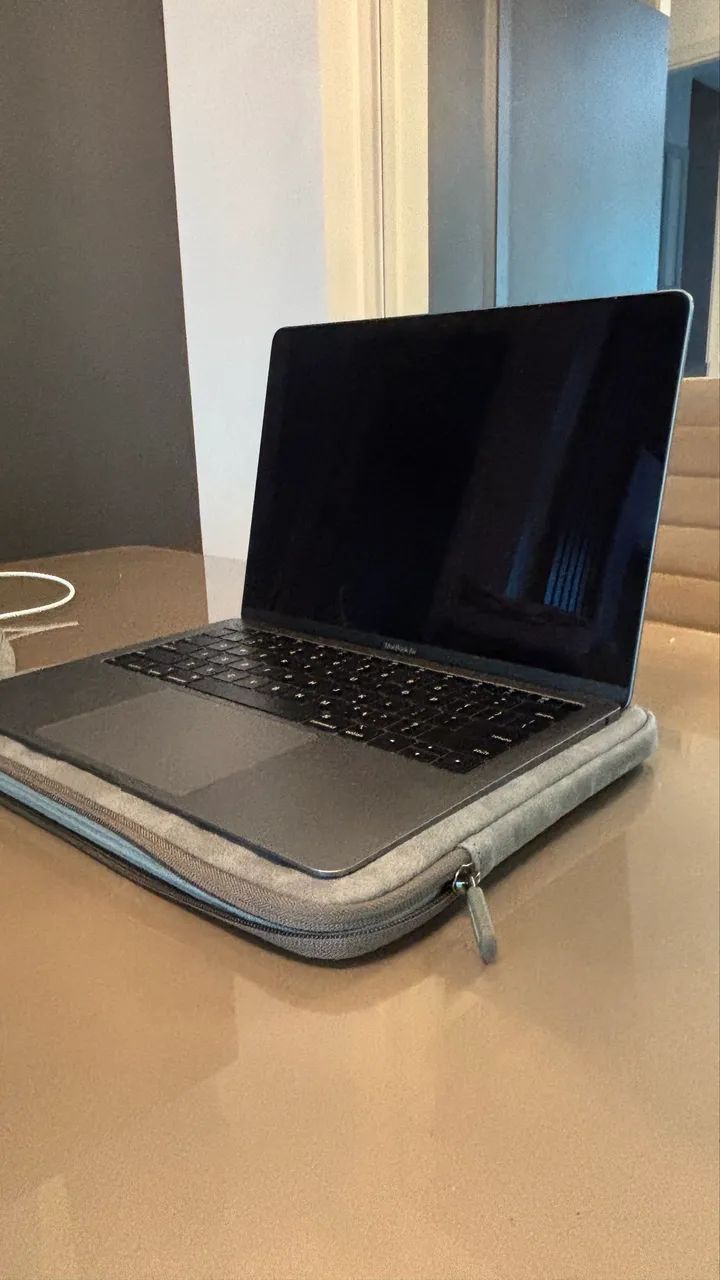 MacBook Novinho - Sem marcas de uso - Foto 4