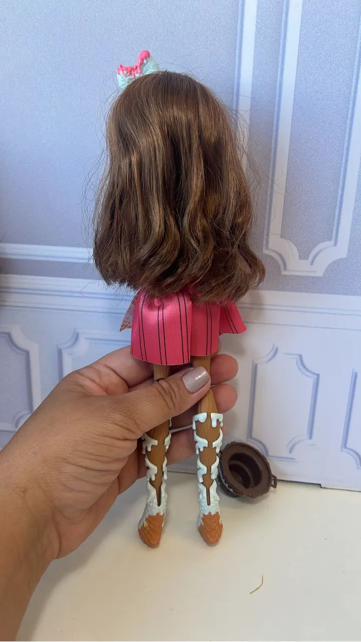 Boneca Cedar Sugar Coated - Ever After High - Foto 2