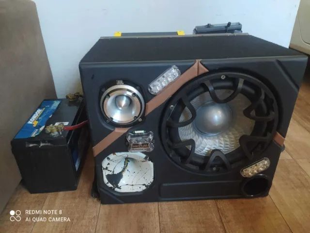 caixa som automotivo