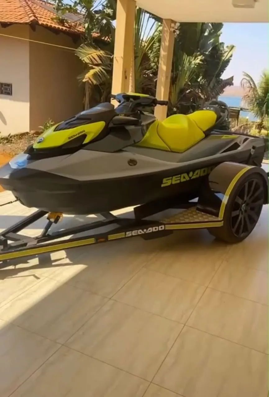 Jetski Sea Doo Gti 170 + CARRETINHA