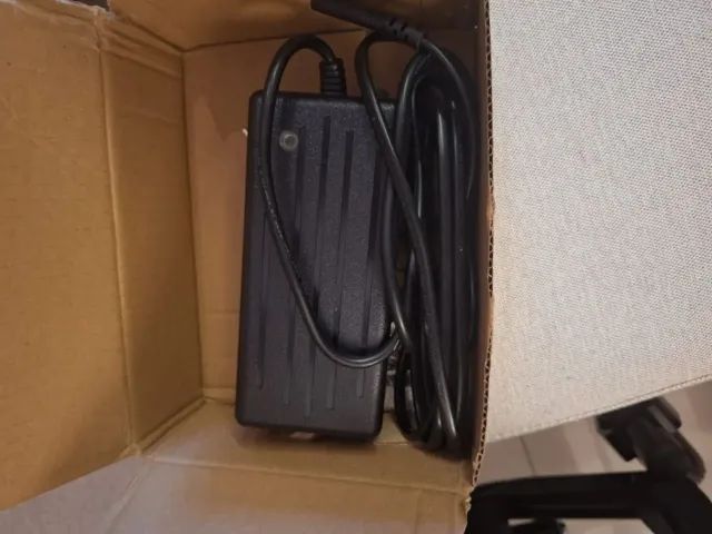 Cadeira motorizada - Somente usada por uma semana - Foto 4