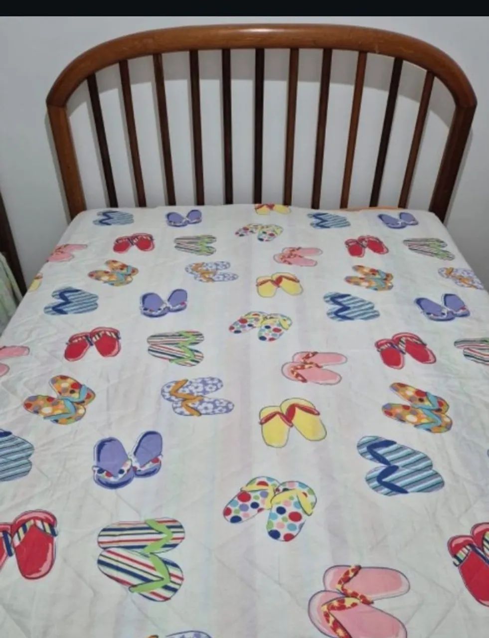 Cama de Casal em Madeira Maciça com Cabeceira Ripada. - Foto 3