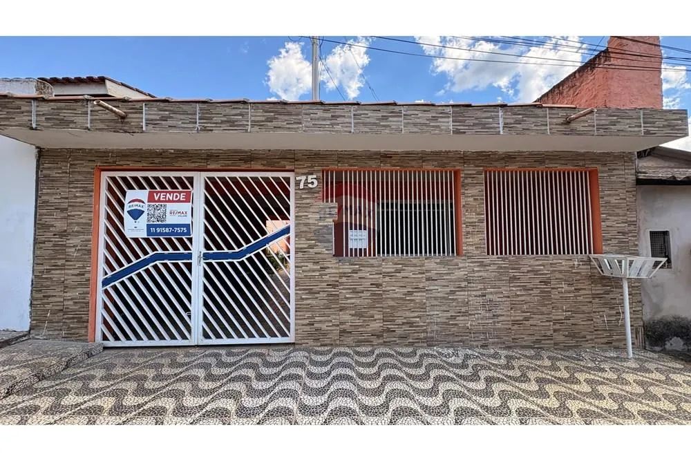 Casa dos Sonhos: 2 Quartos, 2 Vagas, Aceita Pets!