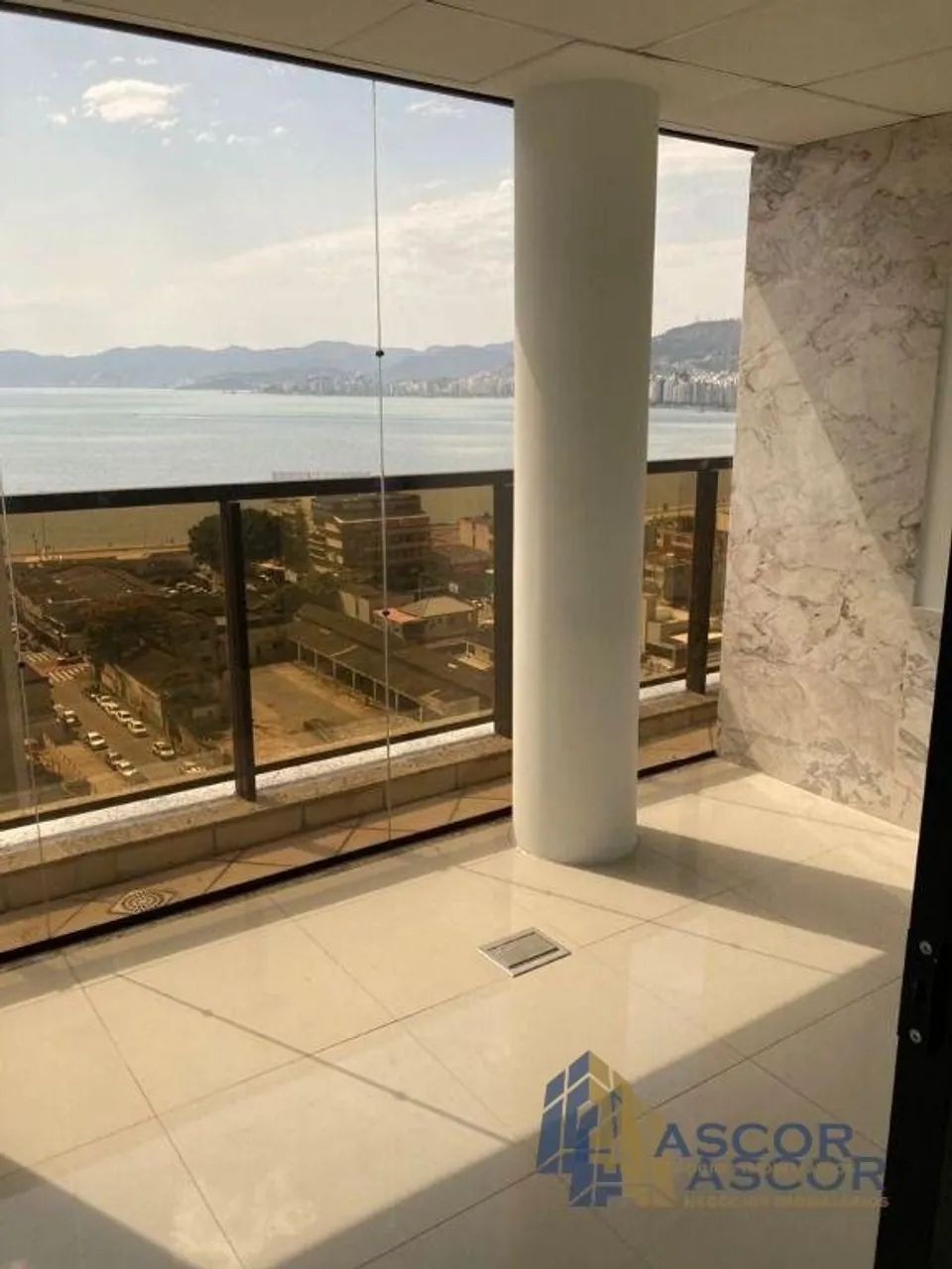 Sala para alugar Estreito - Florianópolis/SC