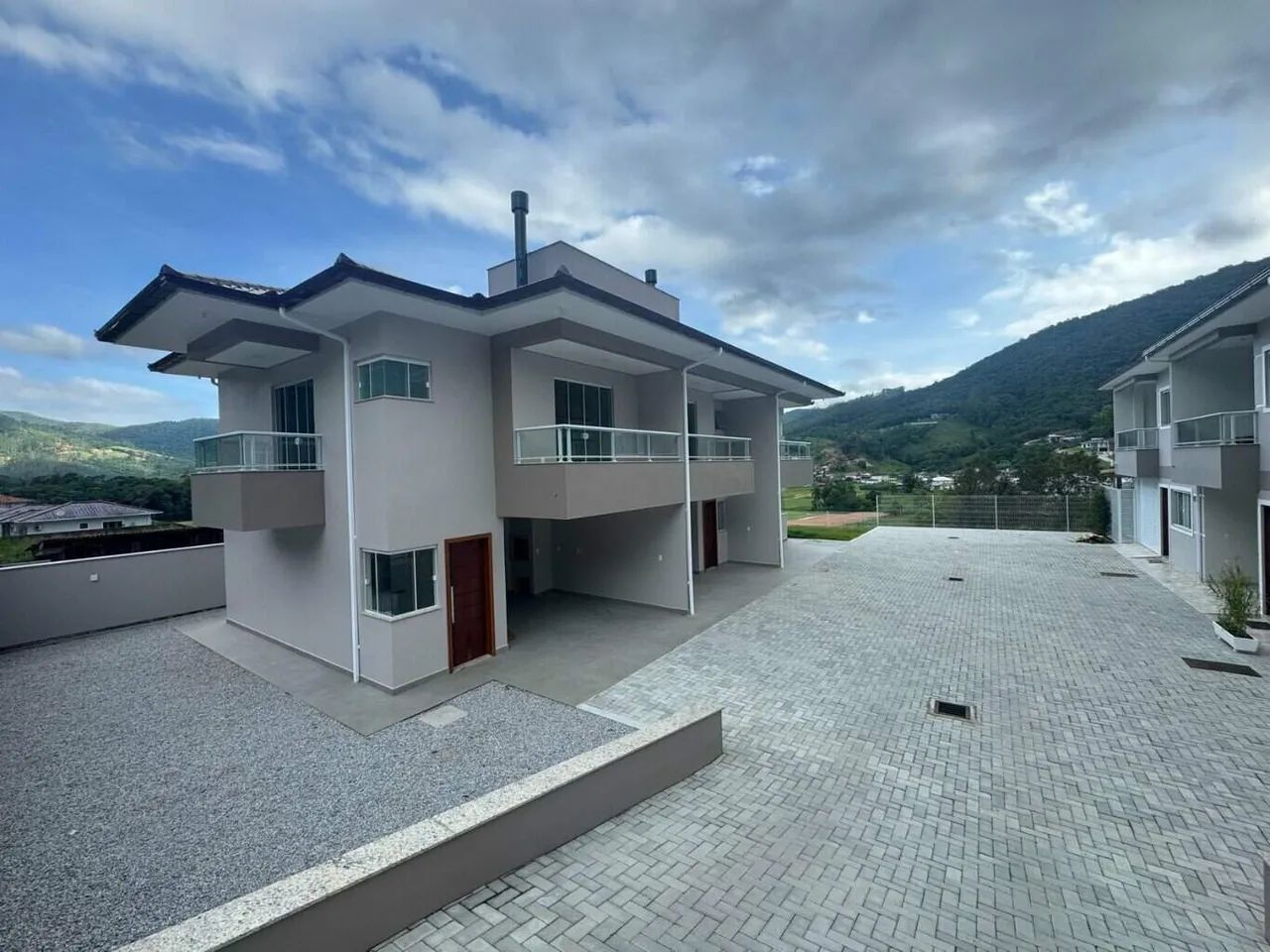 Última unidade, sobrado para venda com 2 suítes no Centro - Antônio Carlos/SC - Foto 5